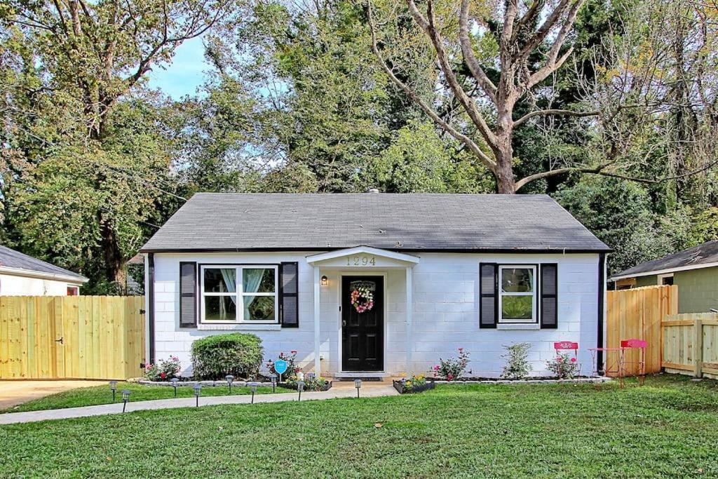 West End Bungalow Perfect To Work, Play, & Escape Атланта Екстериор снимка
