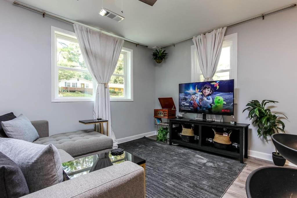 West End Bungalow Perfect To Work, Play, & Escape Атланта Екстериор снимка