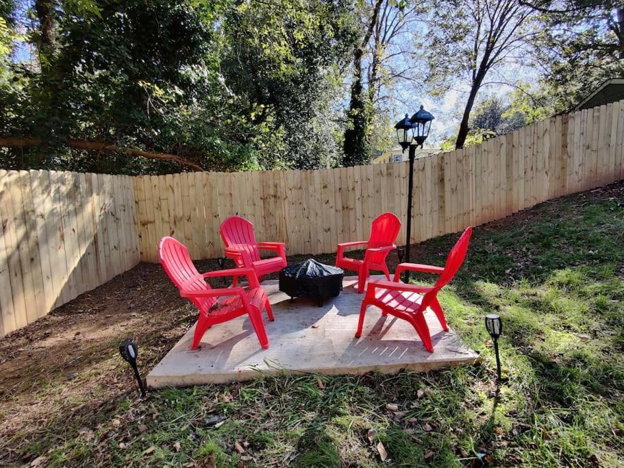West End Bungalow Perfect To Work, Play, & Escape Атланта Екстериор снимка